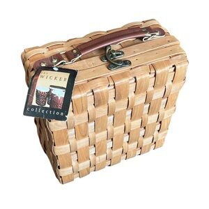 The Wicker Collection Fabric Lined Hinged Woven Wicker Basket Bag with Handle